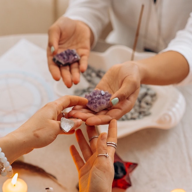 Comment faire une séance de lithothérapie ?