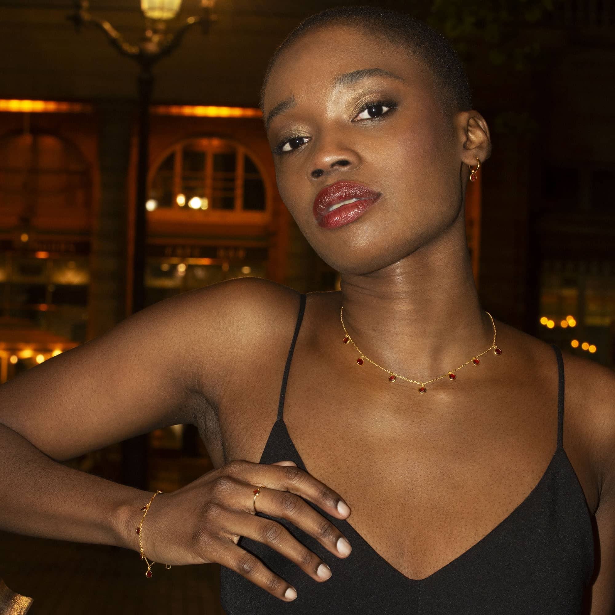 parure Collier, bracelet et boucles d'oreilles Gemia en pierres Grenat