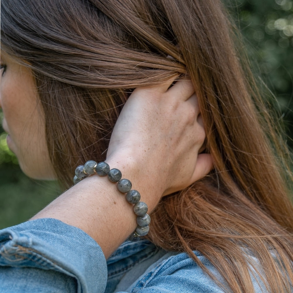 La pierre de Labradorite sloya