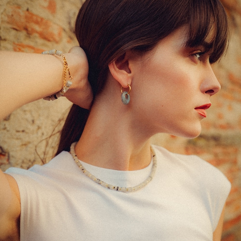 La pierre de Labradorite sloya