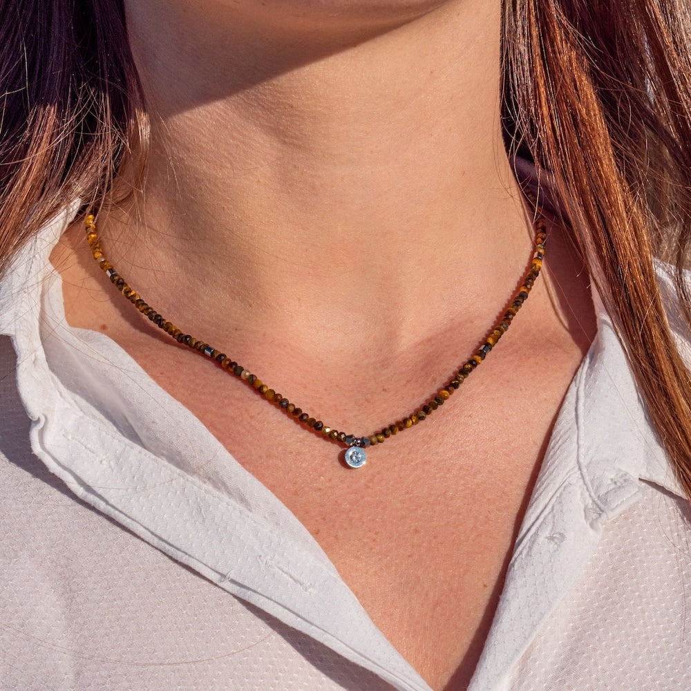 La pierre d'oeil de tigre sloya