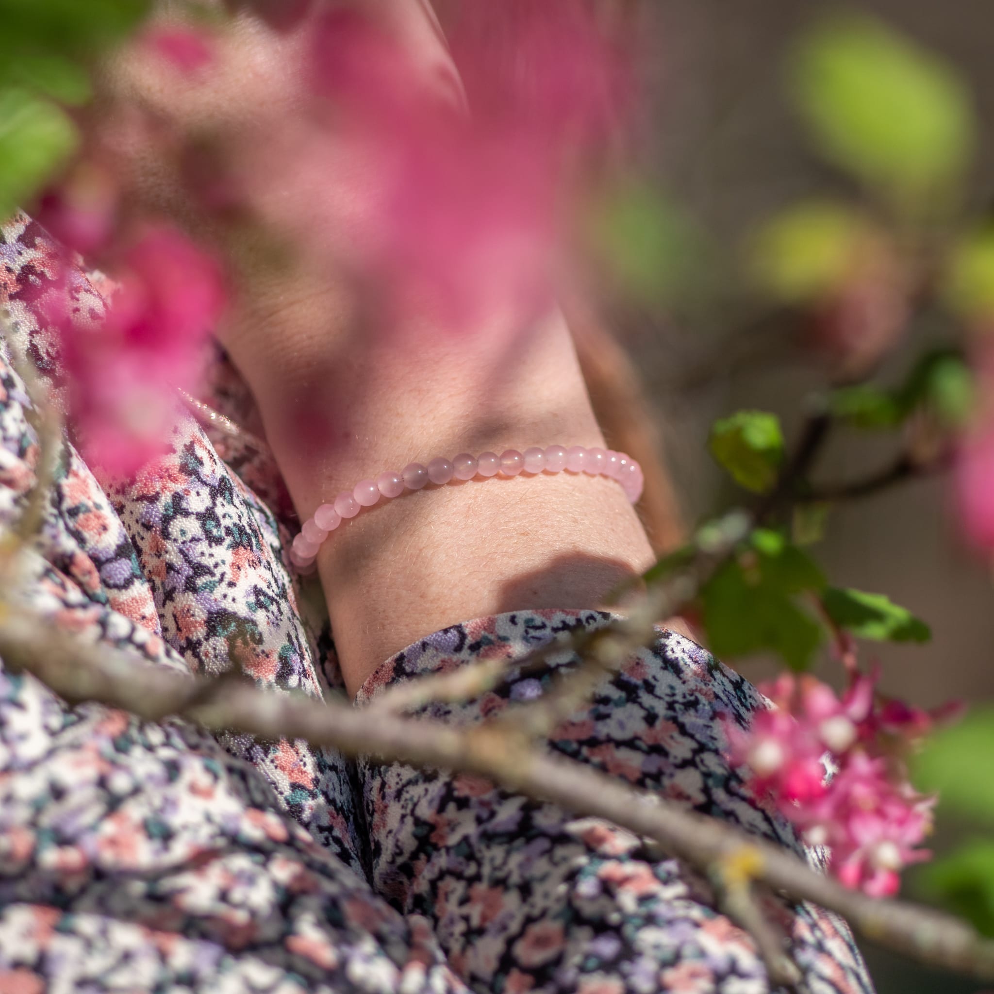 Collier, bracelet et boucles d'oreilles Serena en pierres Quartz Rose - SLOYA