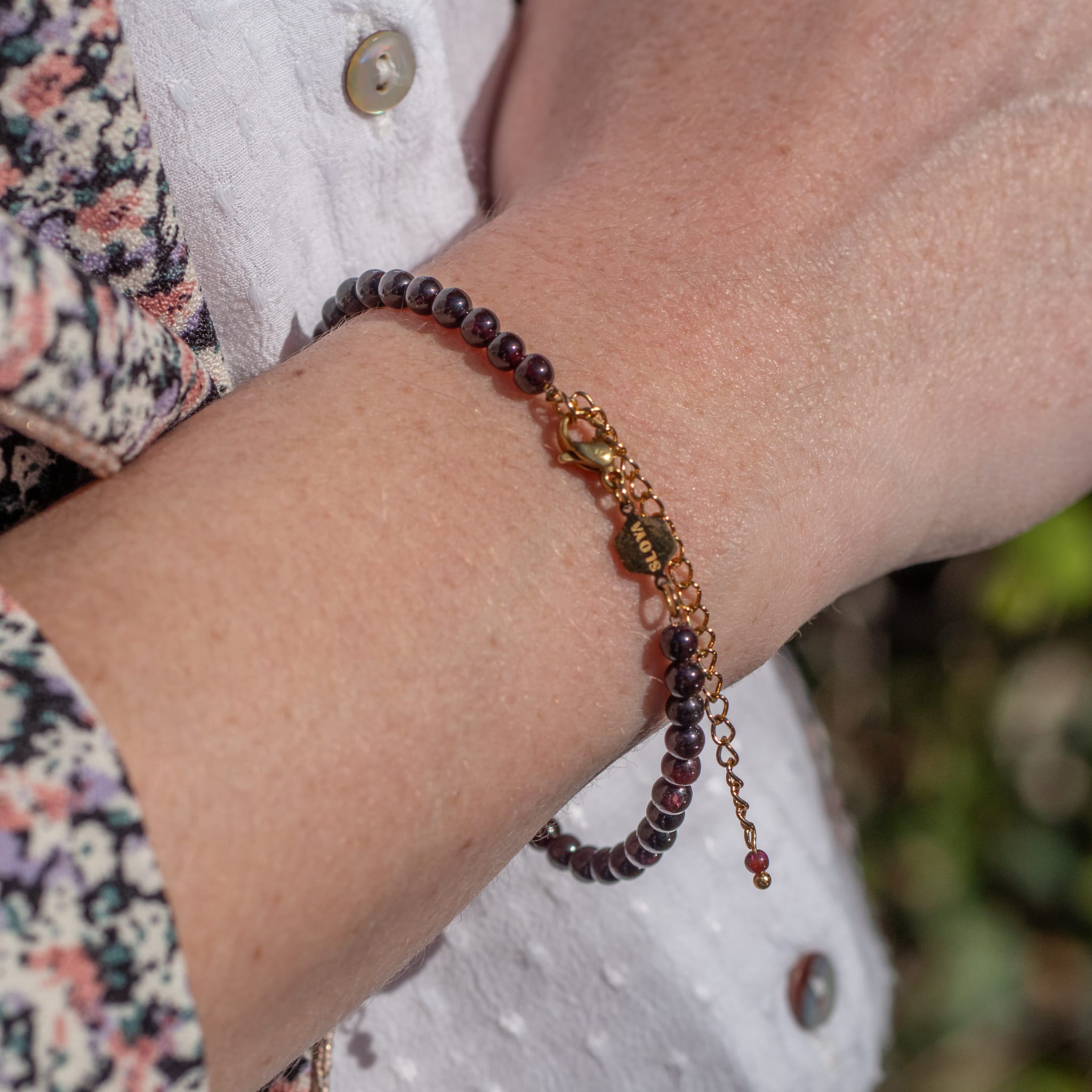 Collier, bracelet et boucles d'oreilles Serena en pierres Grenat - SLOYA